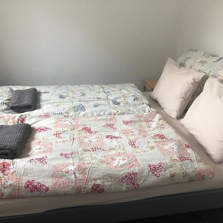Dalia Apartman Gyoemro Exterior foto