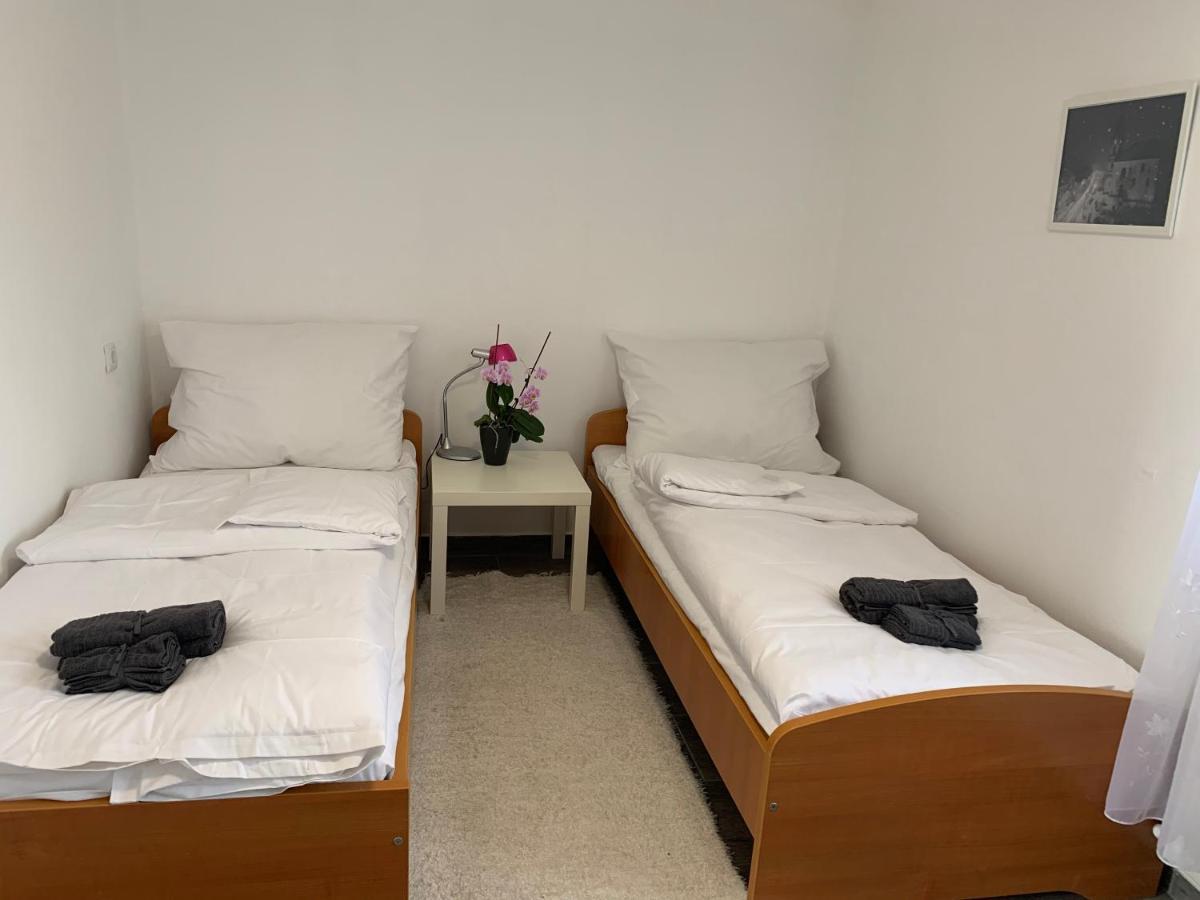 Dalia Apartman Gyoemro Exterior foto