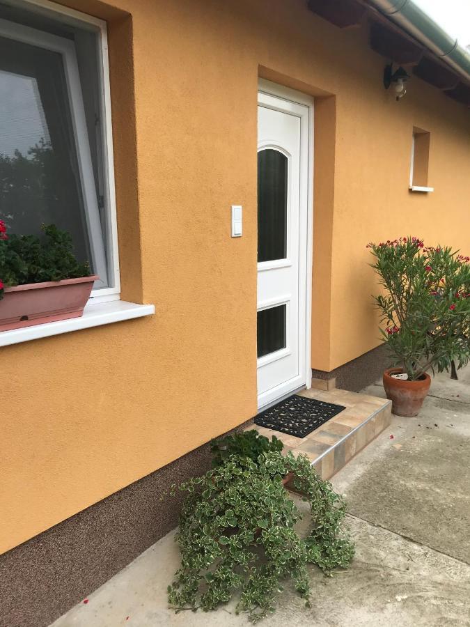 Dalia Apartman Gyoemro Exterior foto