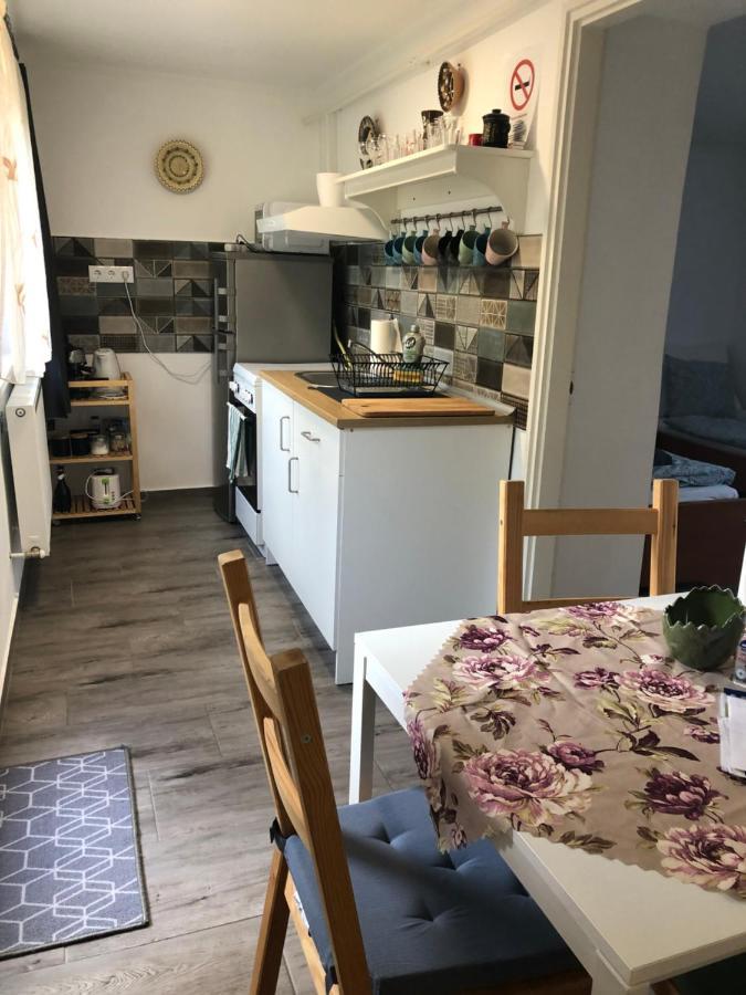 Dalia Apartman Gyoemro Exterior foto