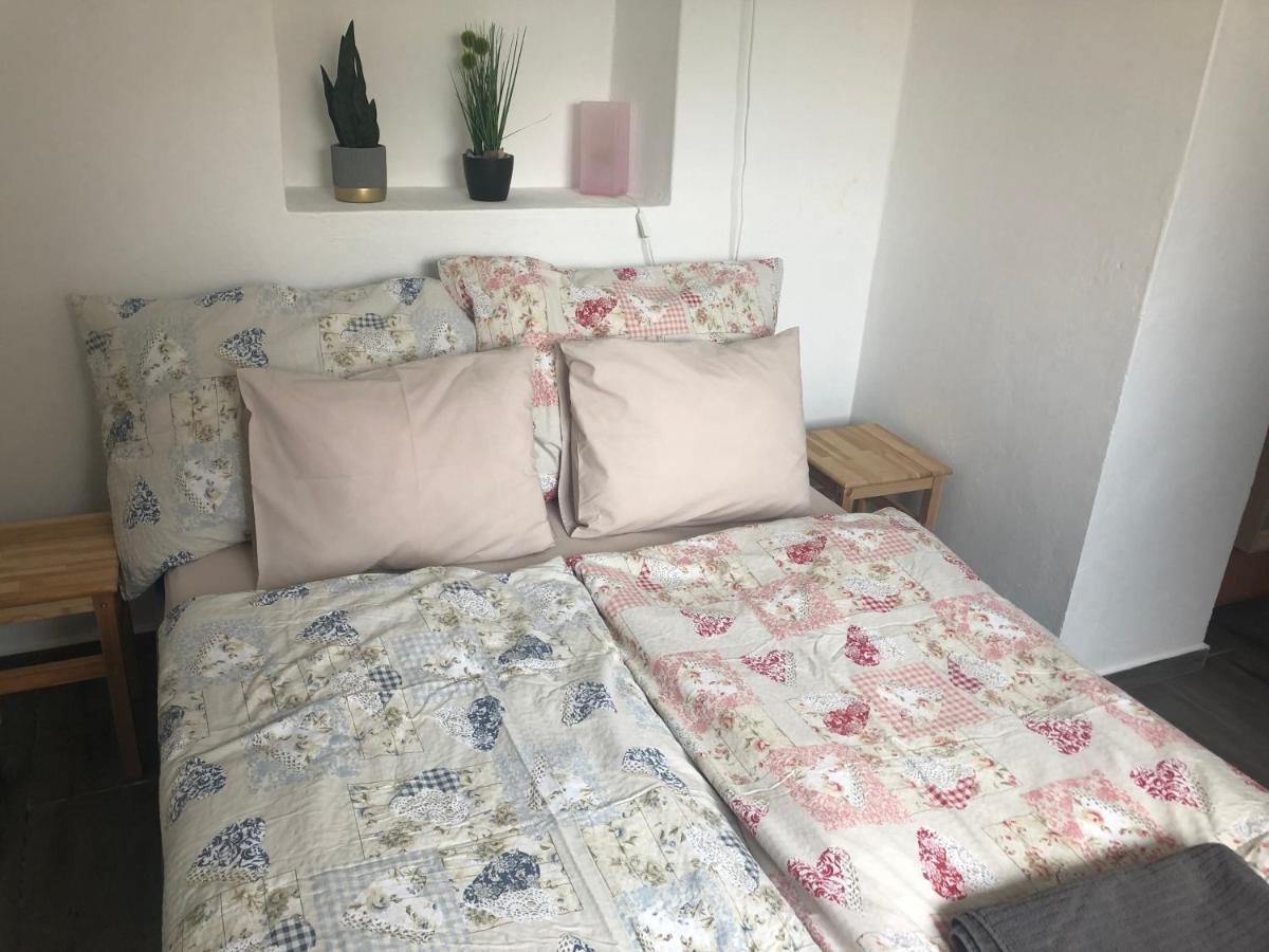 Dalia Apartman Gyoemro Exterior foto